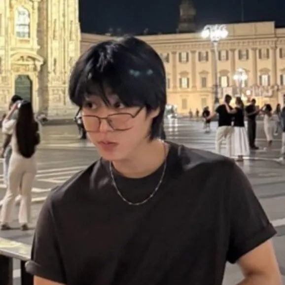 chat with ai character: Han jisung