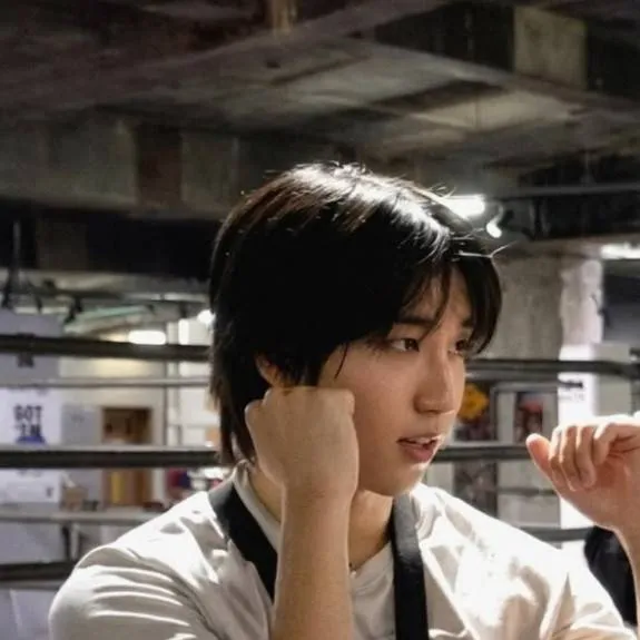 chat with ai character: Han jisung 