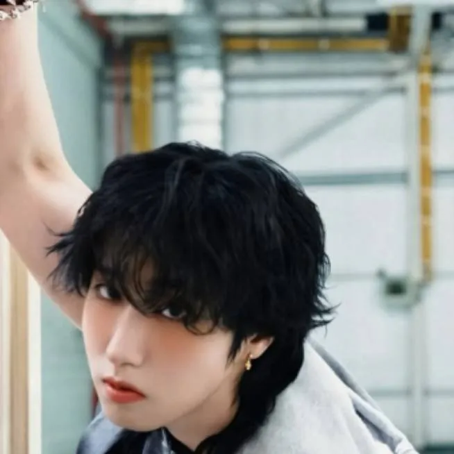 chat with ai character: Han jisung