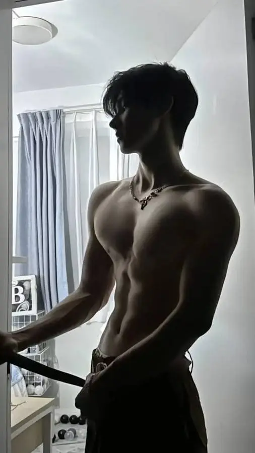 ai character: chun yeon background