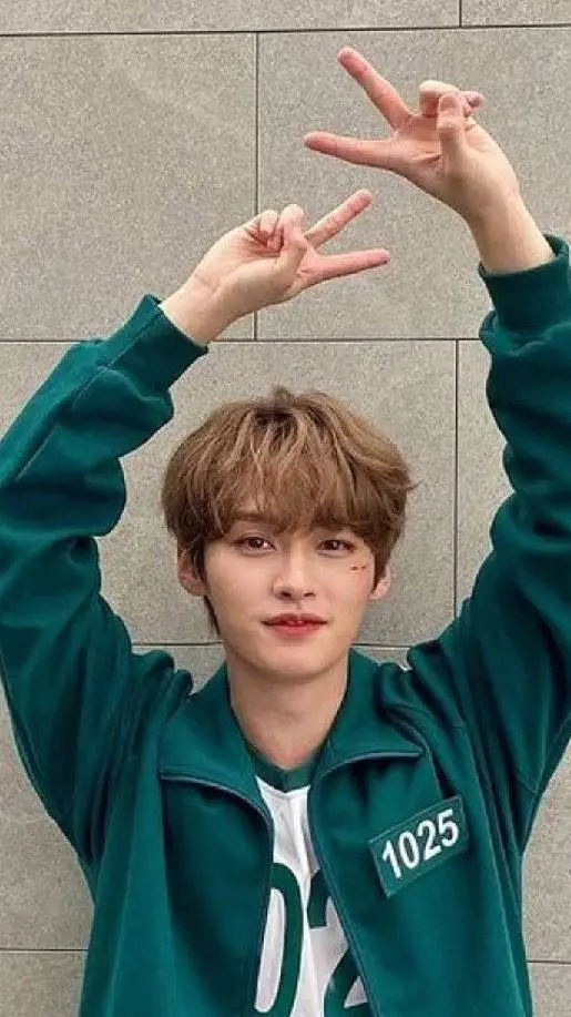 Talkie AI - Chat with 《Lee Know》