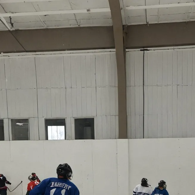 chat with ai character: Hockey camp