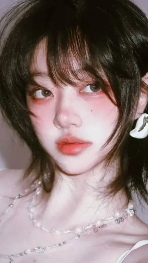 ai character: ★GULIANA★ background