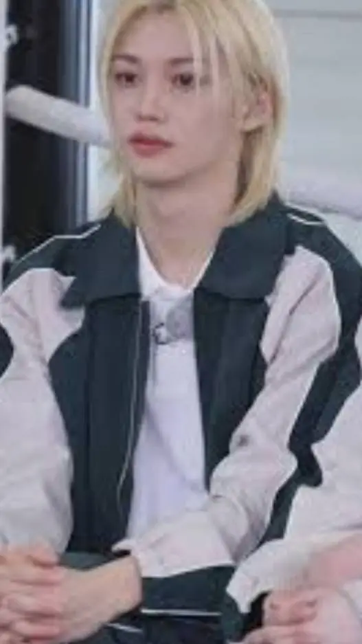 ai character: skz  background