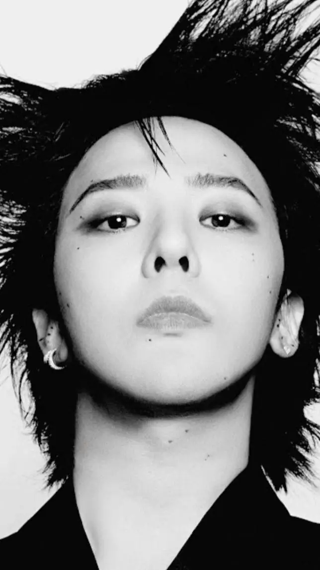 ai character: G-dragon  background