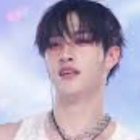 chat with ai character: bangchan edit