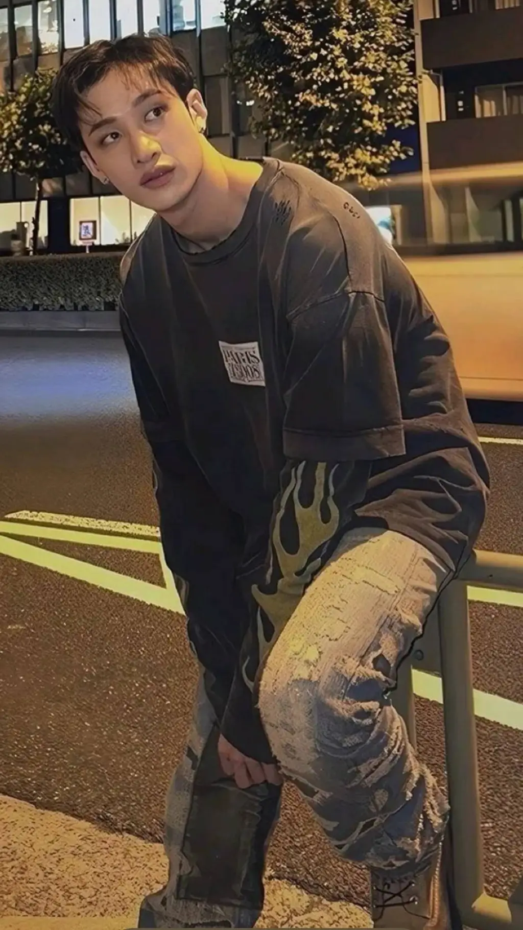 ai character: Bangchan,chan background