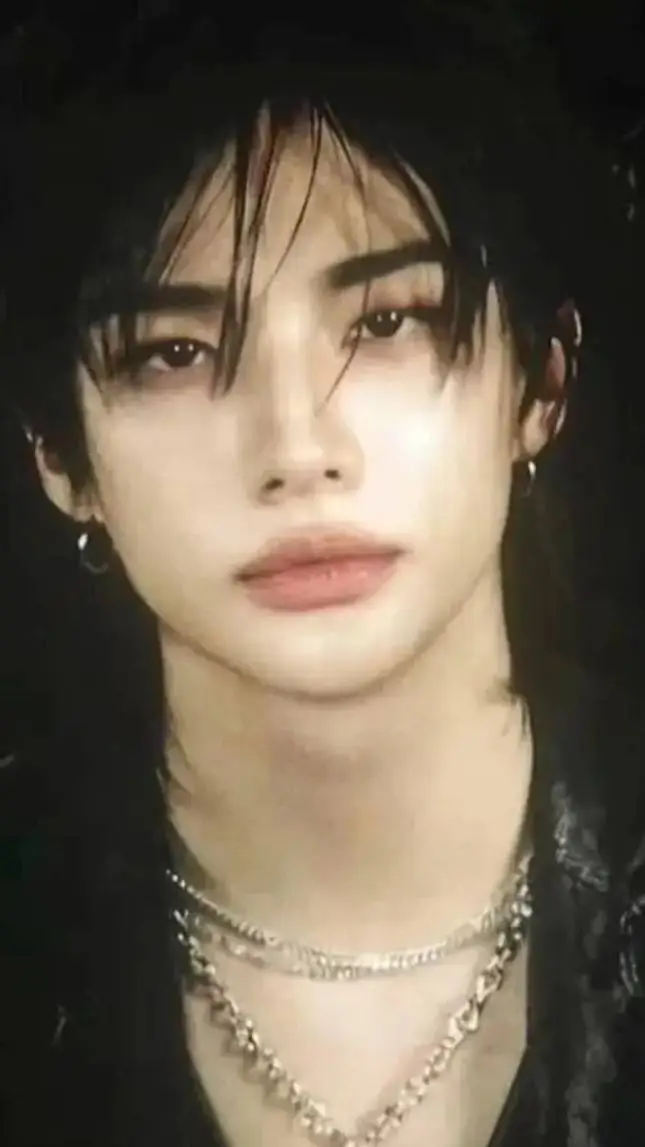 ai character: Tu novio amoroso  background