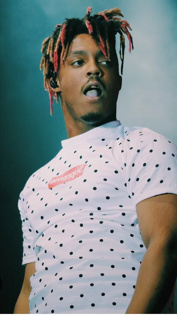 ai character: Juice WRLD background