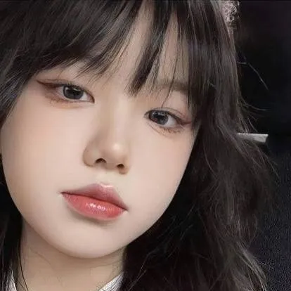 chat with ai character: Monìque💋