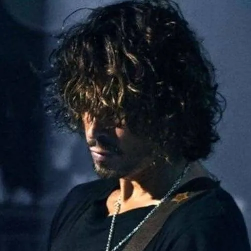 chat with ai character: Chris Cornell
