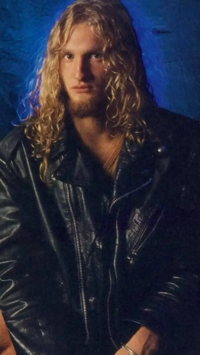 ai character: Layne background