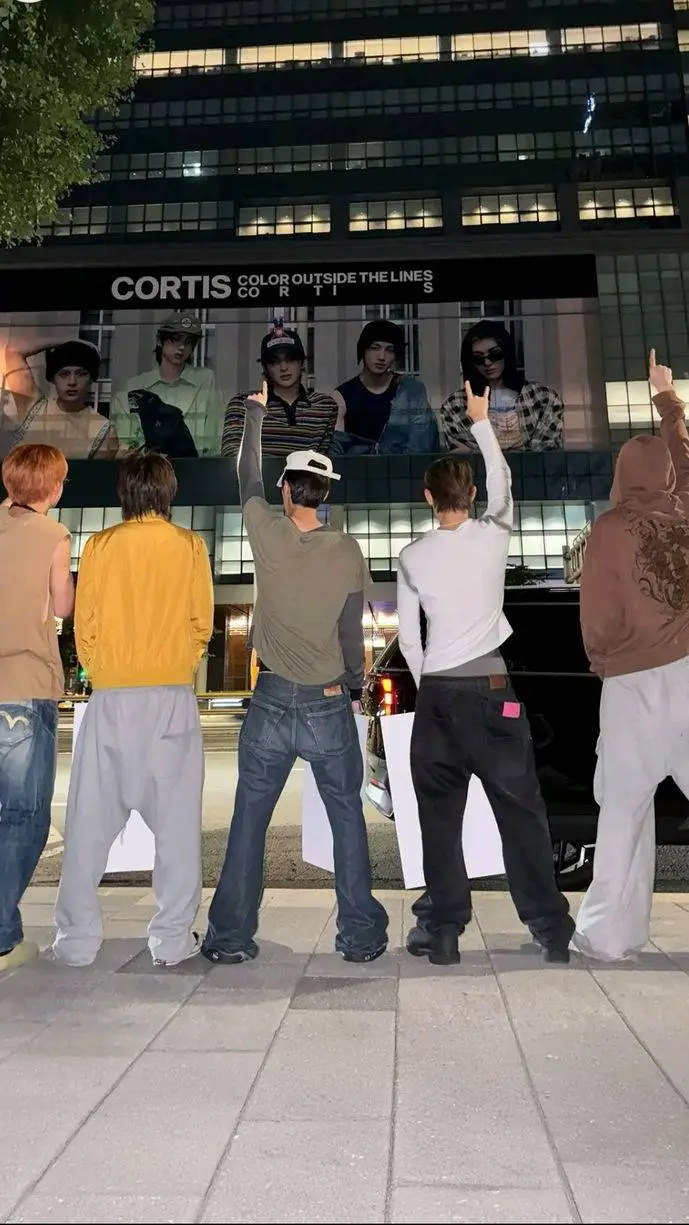 ai character: Cortis background