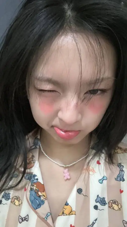 ai character: Canny and keonho background