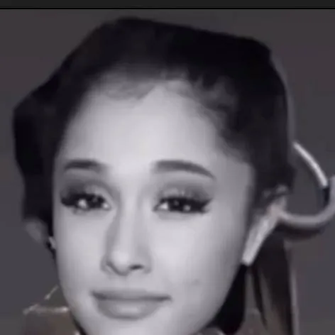 chat with ai character: Ariana grenade