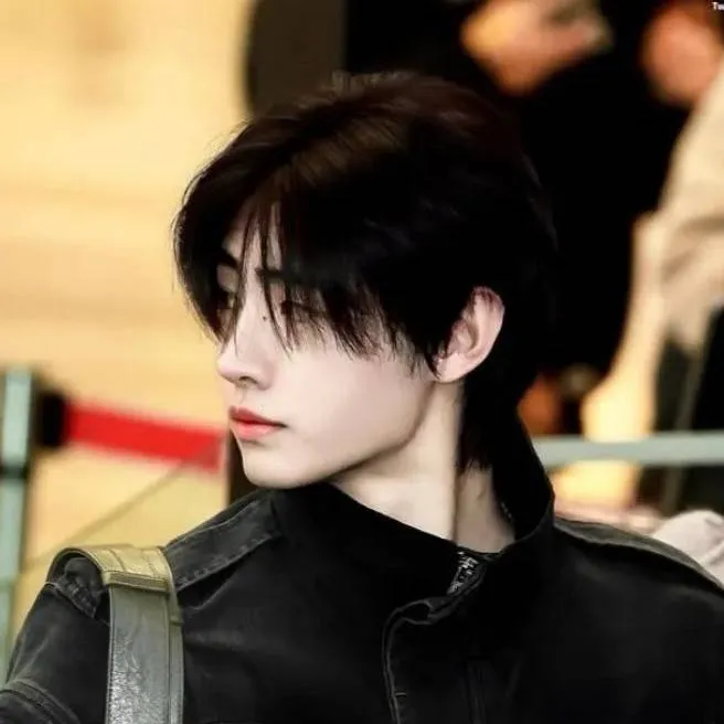 chat with ai character: park sunghoon 