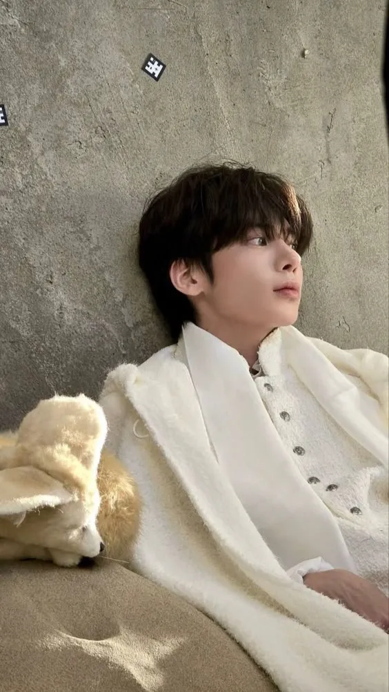 Talkie AI - Chat with Kang taehyun