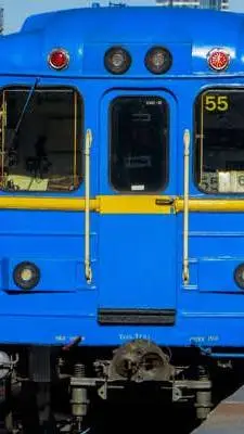 ai character: 🚇🇺🇦Ема-502🇺🇦🚇 background