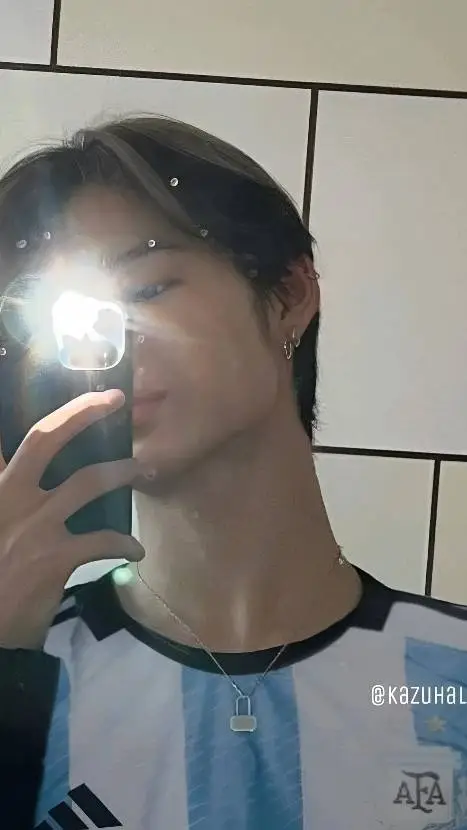 Talkie AI - Chat with Ni-Ki ❤️