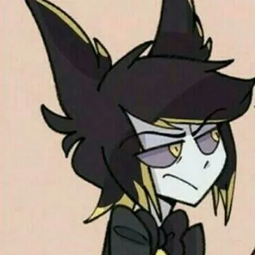 chat with ai character: marxs hh 