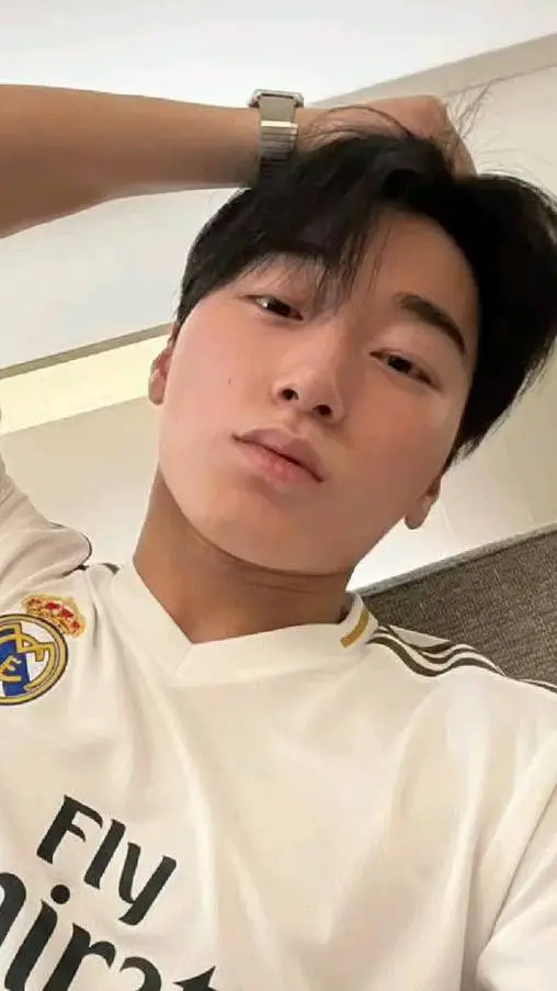 ai character: San background