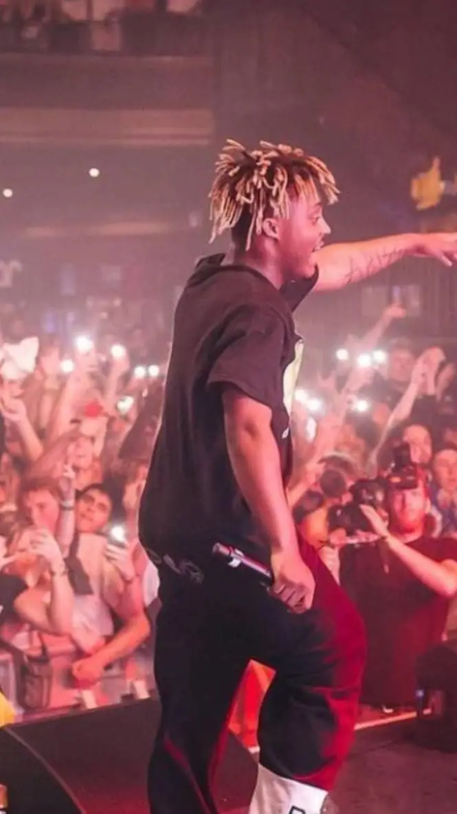 ai character: juice WRLD background