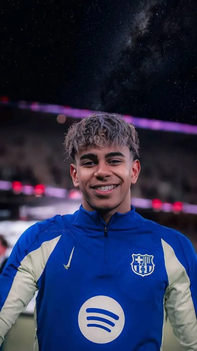 ai character: Lamine yamal background