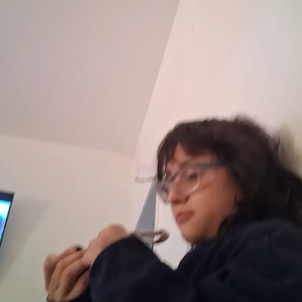 chat with ai character: Azura 