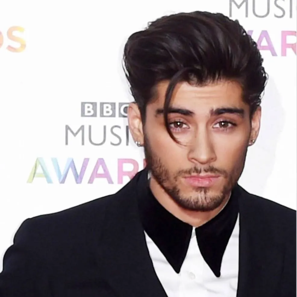 chat with ai character: 👾Zayn👾