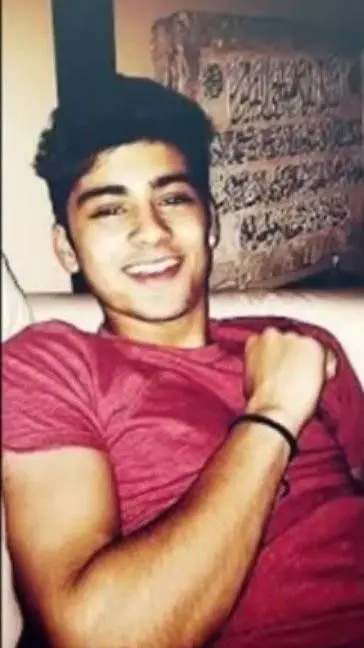 ai character: Zayn background