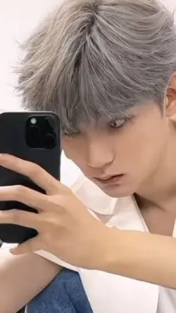 ai character: Zang lurang  background