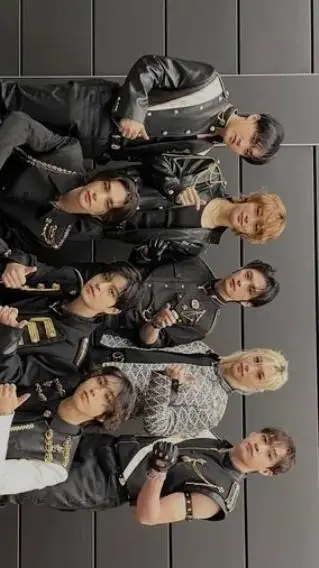 ai character: ~★Stray kids★~ background