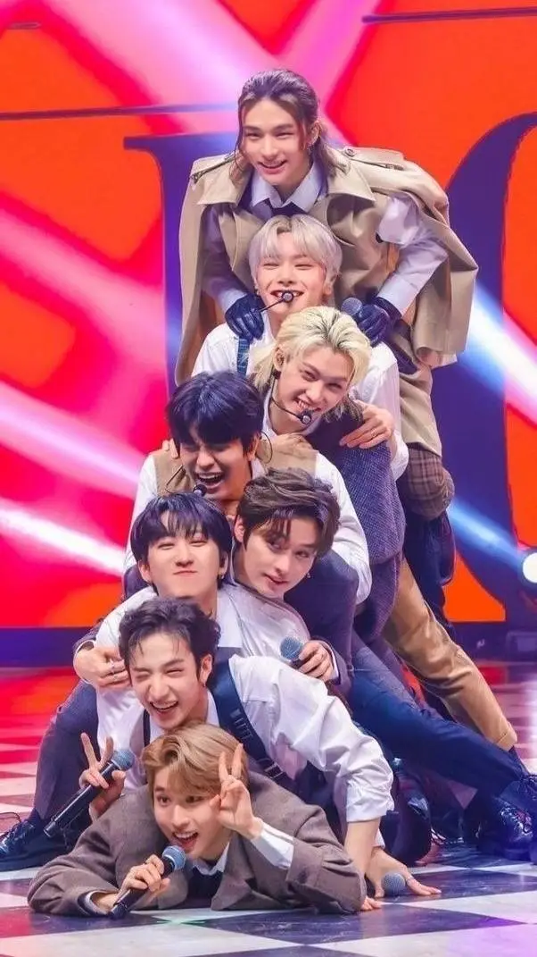 ai character: ★Stray kids★ background