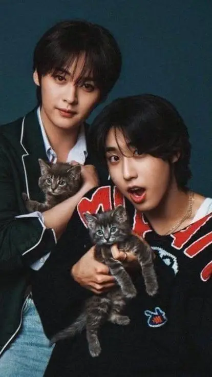 ai character: *Minsung~🐇🐿 background
