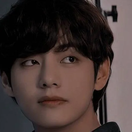 chat with ai character: TAEHYUNG~💖