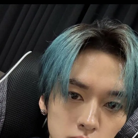 chat with ai character: Lee know 