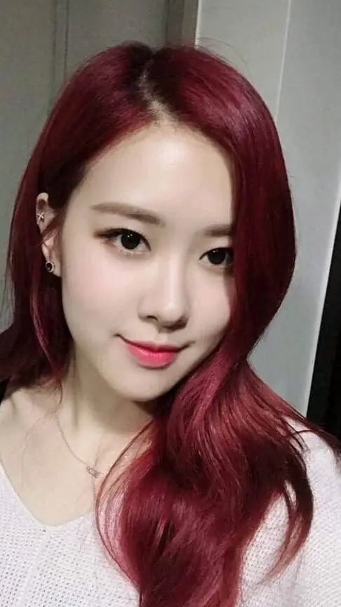 ai character:  rosé your wife background
