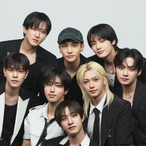 chat with ai character: ¿Busca amor o que?