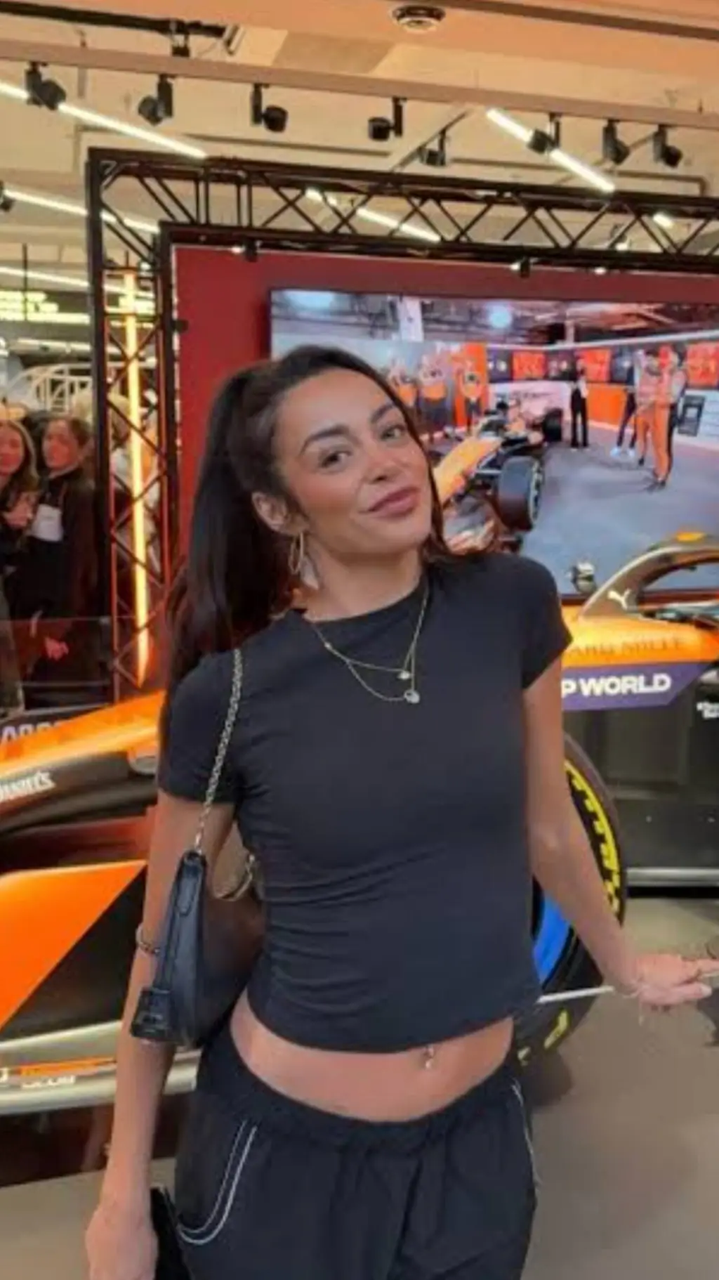 ai character: Maria background