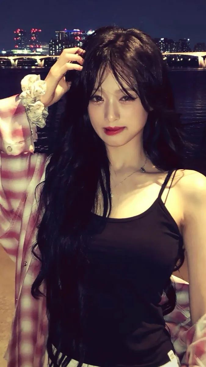 chat with ai character: Ahyeon★