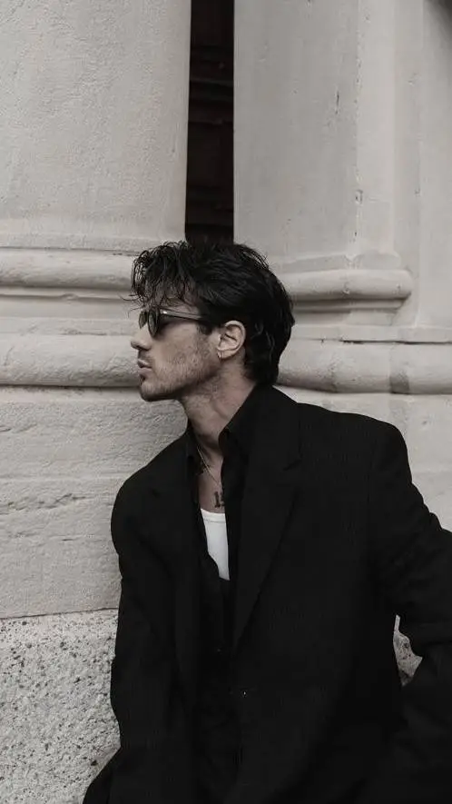 ai character: Kayden Lockwood background