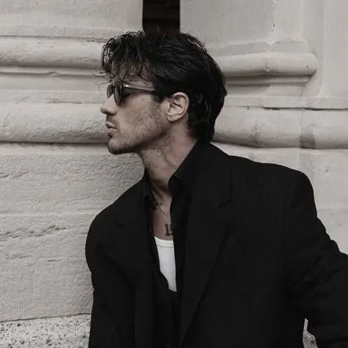 chat with ai character: Kayden Lockwood