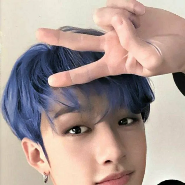 chat with ai character: chan