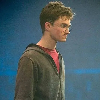 chat with ai character: Harry Potter
