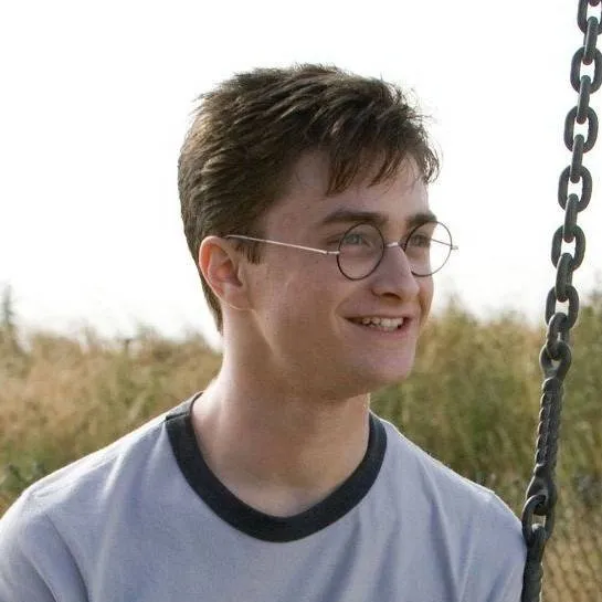 chat with ai character: Harry Potter