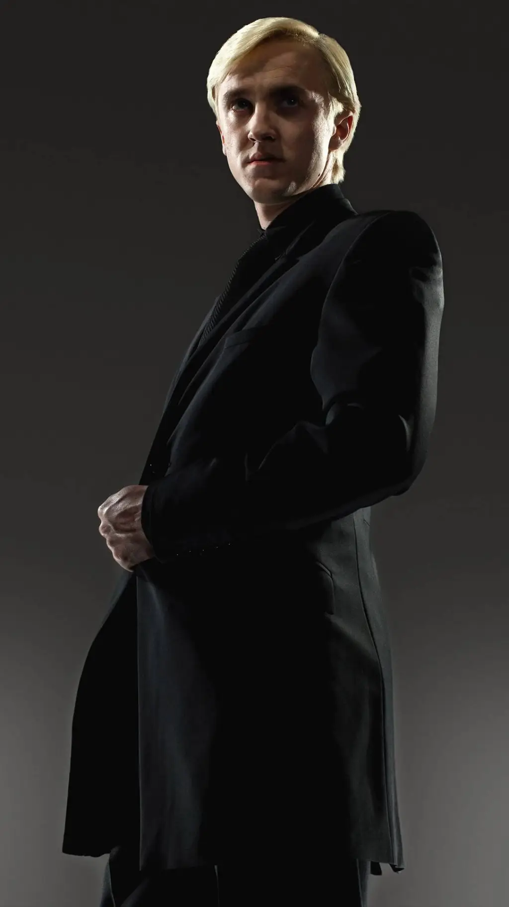 ai character: Drago Malefoy  background
