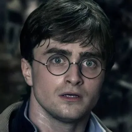 chat with ai character: Harry Potter⚡