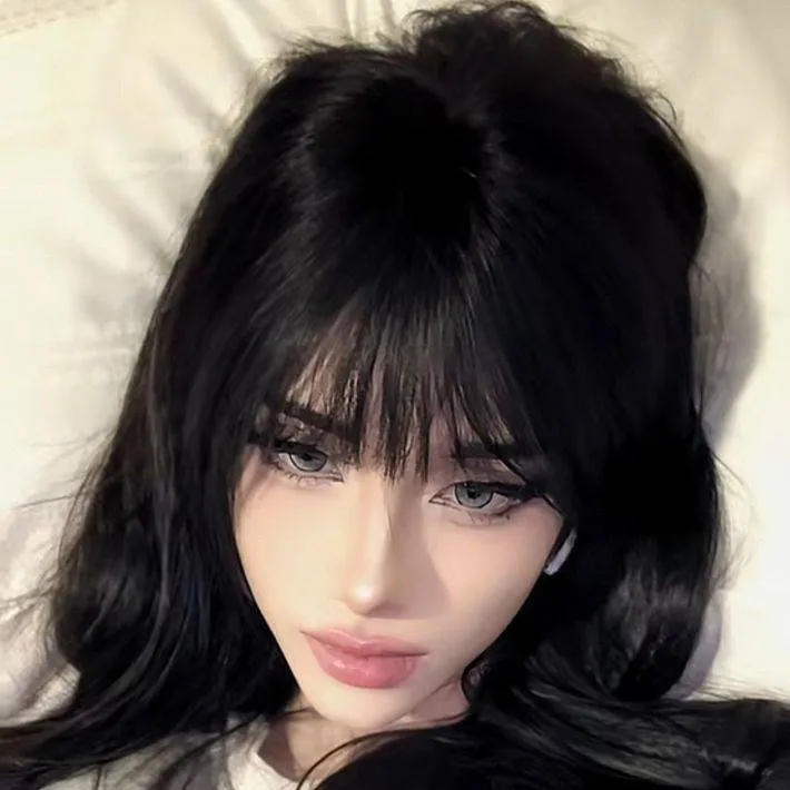 chat with ai character: ashley