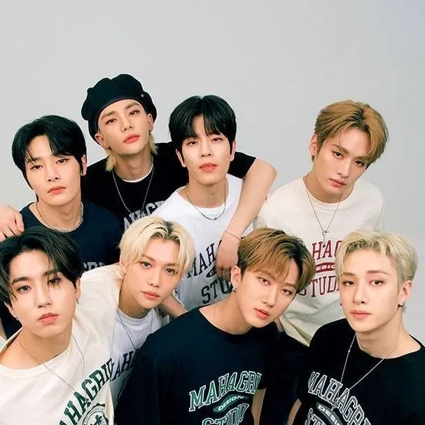 chat with ai character: Stray kids/Félix 