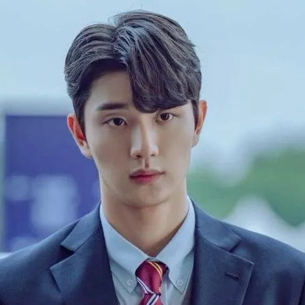 chat with ai character: Kim Ri-an 